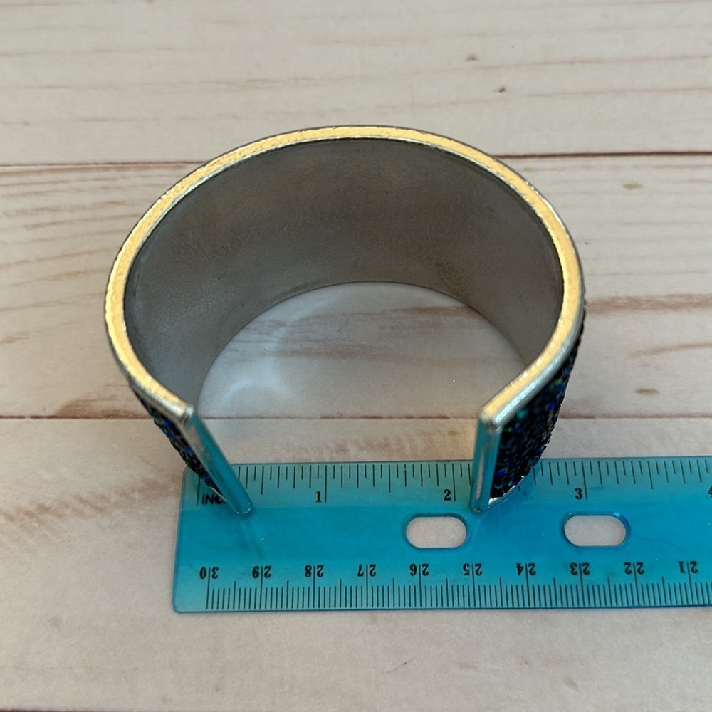 Large Cuff With Sparkling Stones Brand New - Picture 7 of 8